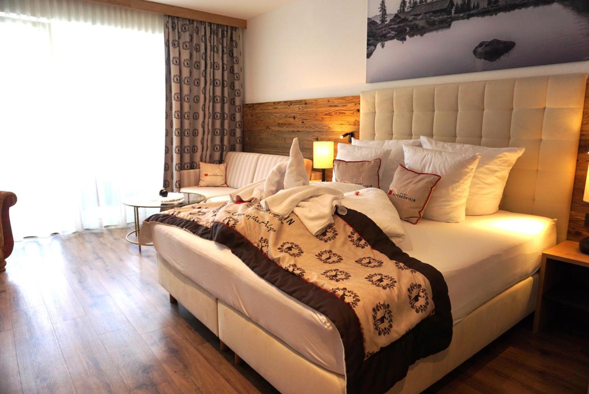 Hotel Alpenkoenigin - Sommer Silvretta Premium Card Inklusive ゼー エクステリア 写真