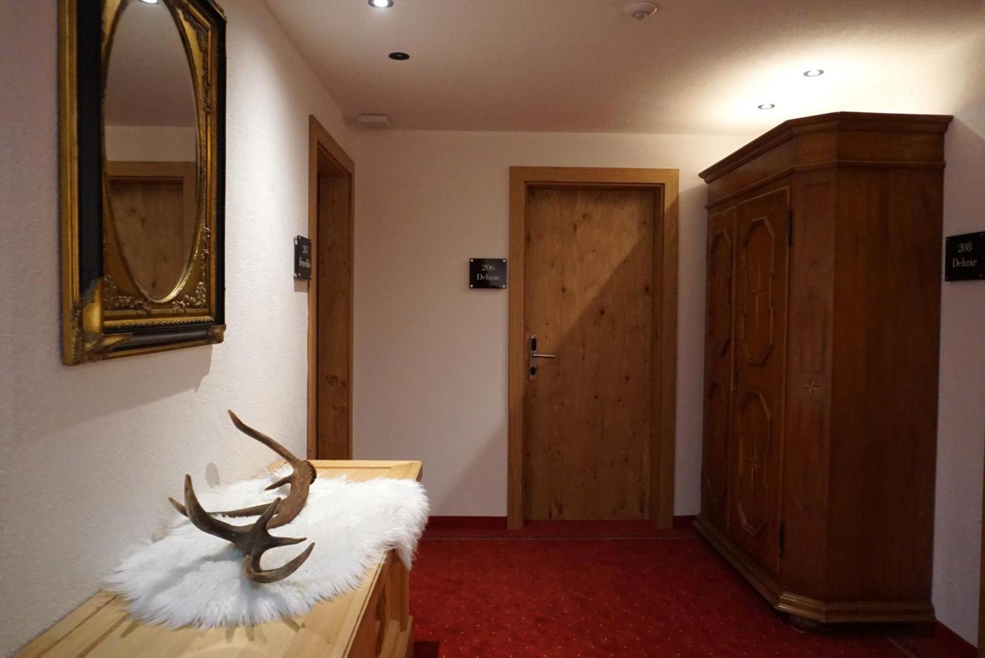 Hotel Alpenkoenigin - Sommer Silvretta Premium Card Inklusive ゼー エクステリア 写真