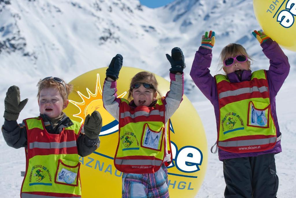 Hotel Alpenkoenigin - Sommer Silvretta Premium Card Inklusive ゼー エクステリア 写真